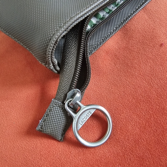 Lacoste Shoulder Bag - Picture 6 of 7